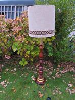 Vintage Houten Vloerlamp met Stoffen Kap, Huis en Inrichting, Lampen | Vloerlampen, Ophalen, Gebruikt, Metaal, Vintage