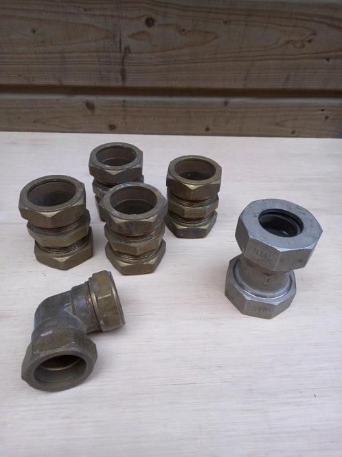 VSH 42 x 42 mm super messing knelkoppeling, Doe-het-zelf en Verbouw, Verwarming en Radiatoren, Zo goed als nieuw, Overige typen