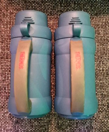 2 Thermosflesjes met Kop - (Z.G.A.N.) beschikbaar voor biedingen