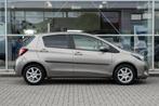 Toyota Yaris 1.3 VVT-i Aspiration, Stof, 4 cilinders, Bruin, Bedrijf