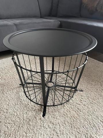 Ikea Gualov Salontafel/bijzettafel - zwart metaal  beschikbaar voor biedingen