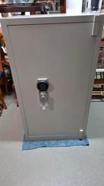 merk kluis derametaal Brandkast kluis zie omschrijving, Ophalen, Zo goed als nieuw, Brandkast