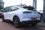 FORD Mustang Mach-E 75kWh | 10X op Voorraad | Carplay | Came, Auto's, Ford, Automaat, Achterwielaandrijving, Gebruikt, Wit