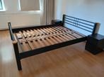 Ledikant 160  220 cm. inclusief bedbodem en 2 nachtkastjes, Huis en Inrichting, Slaapkamer | Bedden, Ophalen, Gebruikt, Zwart