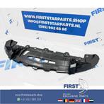 A1768850136 W176 A45 W117 CLA45 AMG VOORBUMPER ONDERPLAAT Me, Ophalen of Verzenden, Gebruikt, Voor, Mercedes-Benz