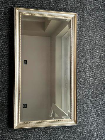 Rechthoekige Spiegel met Gouden / zilveren Lijst beschikbaar voor biedingen