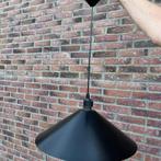 Zwarte hanglamp merk Herda, vintage, Huis en Inrichting, Ophalen, Gebruikt, Vintage, jaren 60, Minder dan 50 cm