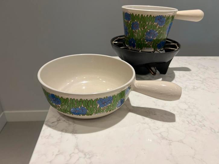 Le Creuset Fondue Set met Caquelon en Brander, Huis en Inrichting, Keuken | Potten en Pannen, Zo goed als nieuw, Gietijzer, Inductieplaat