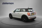 Mini COOPER Electric Essential 33 kWh - Carplay, Navi, Half, Auto's, Mini, 1340 kg, Electronic Stability Program (ESP), 4 stoelen