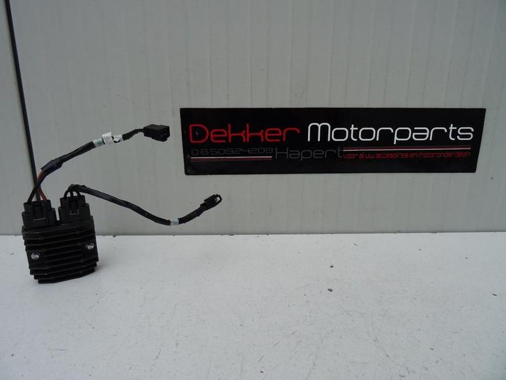 Spanningsregelaar Regulator Triumph Speed Triple 1050 2011 >, Motoren, Onderdelen | Overige, Gebruikt, Ophalen of Verzenden