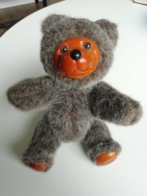 Robert Raikes teddybeertje met houten poten en gezicht, Verzamelen, Beren en Cherished Teddies, Zo goed als nieuw, Stoffen beer
