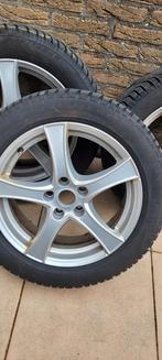 Skoda Octavia Winterbanden inclusief velgen 215/55 R17, Auto-onderdelen, Banden en Velgen, 17 inch, Band(en), Personenwagen, Gebruikt