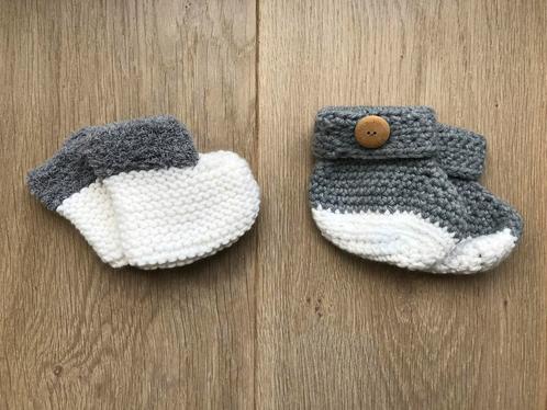 2 paar nieuwe zachte new born slofjes, Kinderen en Baby's, Babykleding | Schoentjes en Sokjes, Nieuw, Jongetje of Meisje, Slofjes