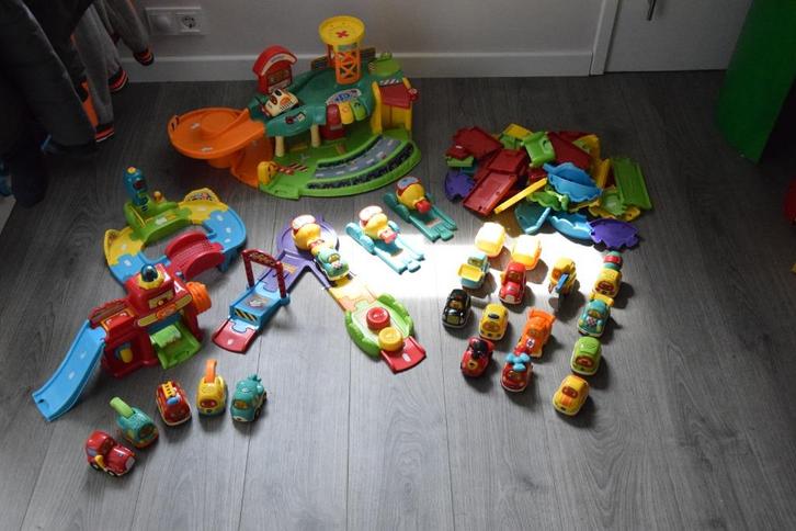 Vtech Toet Toet : Grote set met 14 auto's, Kinderen en Baby's, Speelgoed | Vtech, Gebruikt, 2 tot 4 jaar, Ophalen of Verzenden