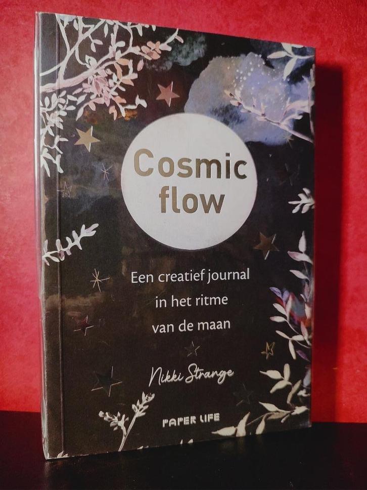 COSMIC FLOW, een creatief JOURNAAL in het RITME VAN DE MAAN, Boeken, Esoterie en Spiritualiteit, Nieuw, Overige typen, Ophalen of Verzenden