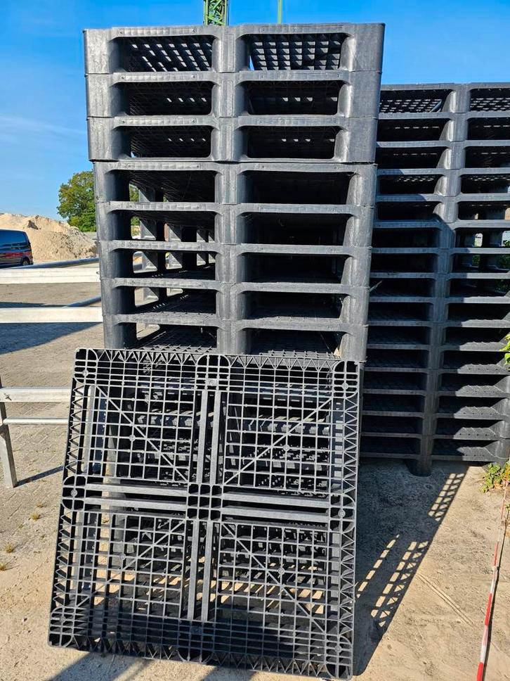 Kunststof pallets / Vlonder / Hooibalen / Transport, Tuin en Terras, Terrasdelen en Vlonders, Gebruikt, Kunststof, Ophalen