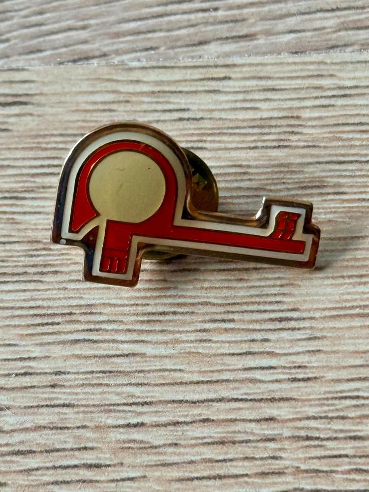 Sleutel Pin, Verzamelen, Speldjes, Pins en Buttons, Gebruikt, Speldje of Pin, Merk, Ophalen of Verzenden