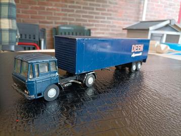 Daf 2600 trekker en oplegger van Deen supermarkten. beschikbaar voor biedingen