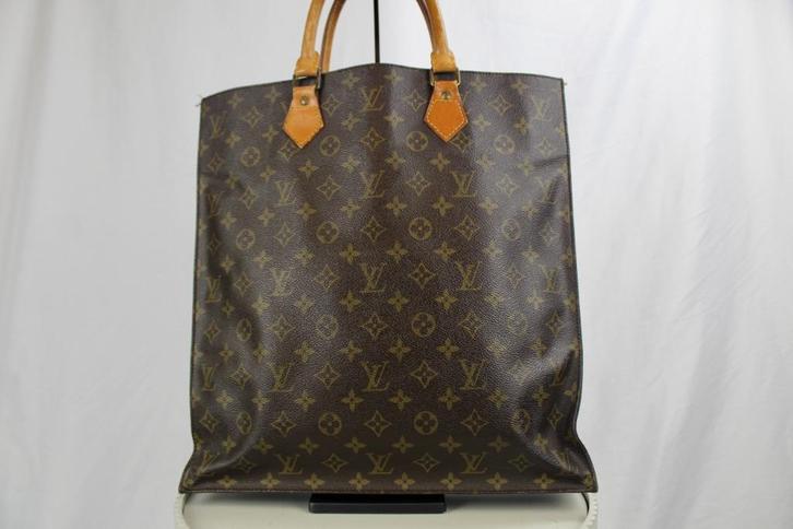 Louis Vuitton Sac Plat - 520, Sieraden, Tassen en Uiterlijk, Tassen | Damestassen, Gebruikt, Handtas, Bruin, Ophalen of Verzenden
