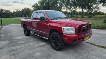 Dodge Ram 1500 5.7 HEMI Quad Cab 4x4 Youngtimer LPG 6 Pers beschikbaar voor biedingen