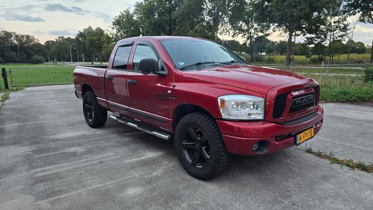 Dodge Ram 1500 5.7 HEMI Quad Cab 4x4 Youngtimer LPG Uniek, Auto's, Bestelauto's, Particulier, 4x4, Airbags, Airconditioning, Alarm
