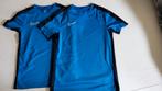 2x nike sportshirt. Mt 137/147, Ophalen, Sport- of Zwemkleding, Zo goed als nieuw, Nike