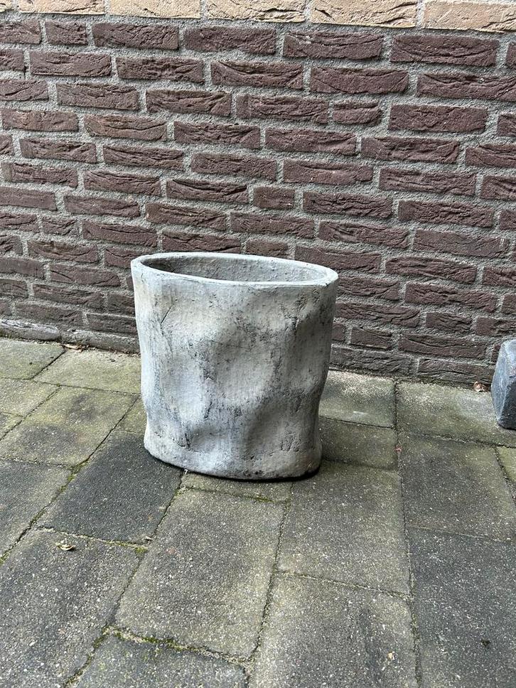 2x Mooie plantenbak - betonlook, Tuin en Terras, Bloembakken en Plantenbakken, Gebruikt, Beton, Binnen, Rechthoekig, Ophalen