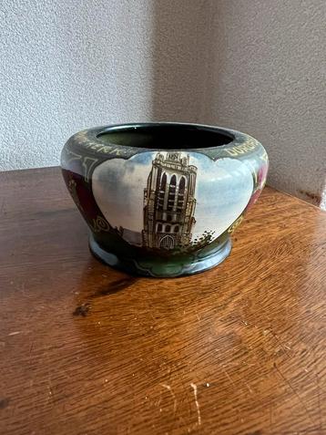 Ivora Plateel Bloempotje Grote Kerk Dordrecht Vintage beschikbaar voor biedingen
