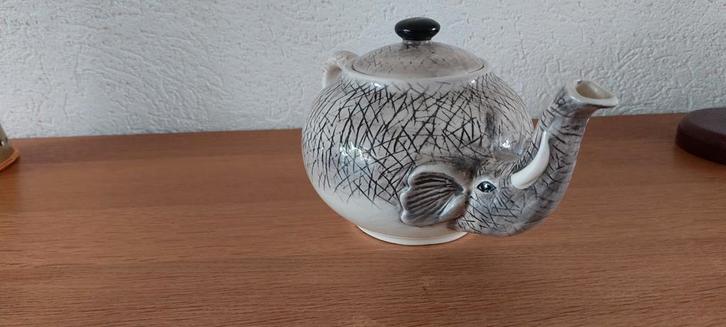 Olifant Theepot - Verzamelaarsobject, Huis en Inrichting, Keuken | Keukenbenodigdheden, Zo goed als nieuw, Ophalen of Verzenden