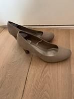 Beige pumps maat 39, Ophalen of Verzenden, Zo goed als nieuw, Beige