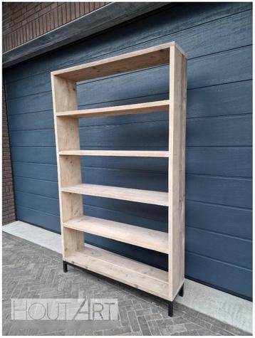 Boekenkast stalen onderframe met steigerhout legplanken beschikbaar voor biedingen