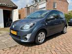 Renault Twingo 1.2 16V - Airco - Handsfree bellen - Trekhaak, Auto's, Origineel Nederlands, Te koop, Benzine, 4 stoelen