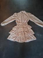 Beige jurk met kant., Kleding | Dames, Beige, Ophalen of Verzenden, Zo goed als nieuw, Maat 36 (S)