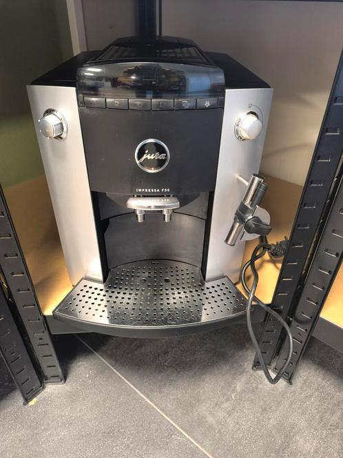 Jura F50 2e generatie. Inclusief servicebeurt en garantie!, Witgoed en Apparatuur, Koffiezetapparaten, Zo goed als nieuw, Koffiemachine
