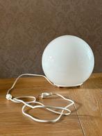 Lamp in bolvorm van Ikea in goede staat, Huis en Inrichting, Lampen | Wandlampen, Ophalen of Verzenden, Zo goed als nieuw