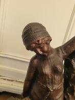 Antiek Art Nouveau beeld vrouw met hond gips, Antiek en Kunst, Curiosa en Brocante, Ophalen of Verzenden