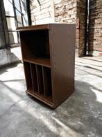 vintage houten audiomeubel / kastje met opberg voor elpees, Ophalen