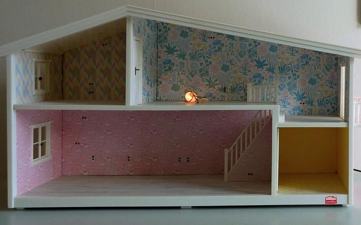 Lundby poppenhuis modern, Kijk, Kies en Koop!, Verzamelen, Poppenhuizen en Toebehoren, Gebruikt, Poppenhuis, Ophalen of Verzenden