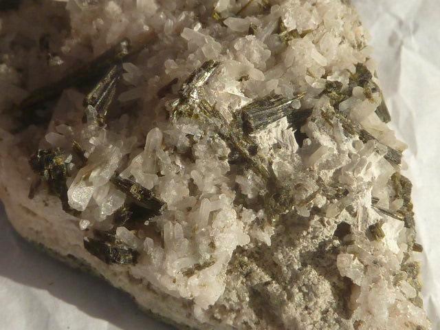 Epidoot (09), Verzamelen, Mineralen en Fossielen, Mineraal, Ophalen of Verzenden