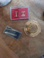 Vintage Set: Manchetknopen, stropdasclip & doosje, Ophalen of Verzenden, Zo goed als nieuw, Onbekend, Effen
