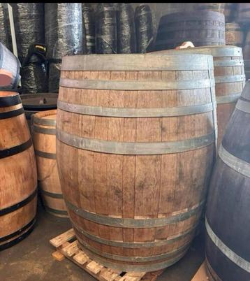 Eikenhouten regenton van 335 liter beschikbaar voor biedingen