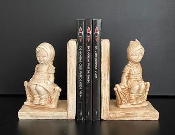Set vintage boekensteunen beschikbaar voor biedingen