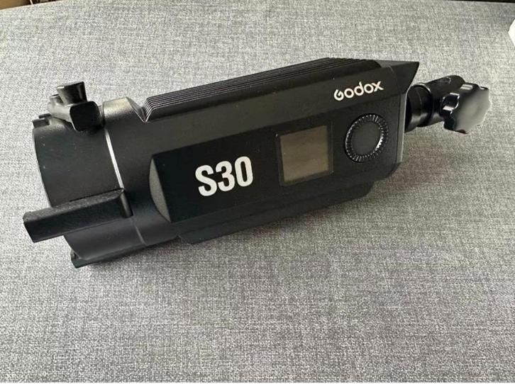 Godox S30 Focusing LED Light, Audio, Tv en Foto, Fotografie | Fotostudio en Toebehoren, Zo goed als nieuw, Lamp of Flitsset, Ophalen