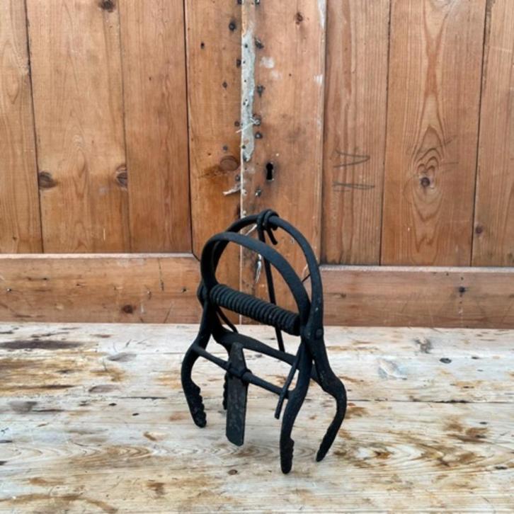 Mollenklem JvVG metaal ijzer oud zwart origineel, Antiek en Kunst, Curiosa en Brocante, Ophalen of Verzenden