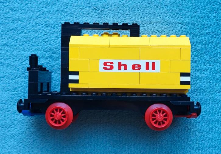 Lego trein 4,5 & 12 Volt blauwe rails Shell wagon (set 136), Kinderen en Baby's, Speelgoed | Duplo en Lego, Zo goed als nieuw