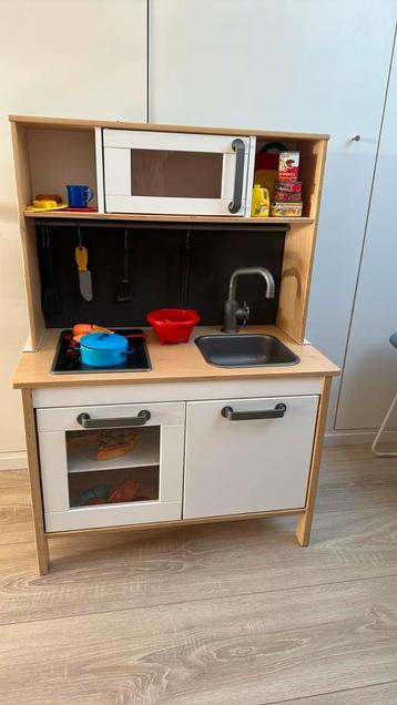 Te koop! Ikea speaalkeuken. Inclusief inventaris beschikbaar voor biedingen