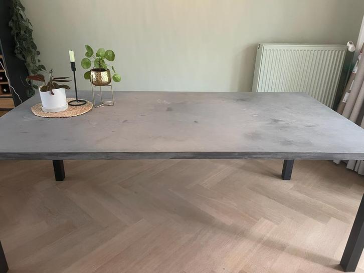 Robuuste Beton ciré eettafel, Huis en Inrichting, Tafels | Eettafels, Gebruikt, 50 tot 100 cm, 200 cm of meer, Vijf personen of meer
