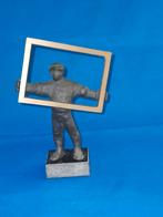 bronzen beeldje Marlies Noordkamp "de timmerman", Ophalen of Verzenden, Zo goed als nieuw, Mens