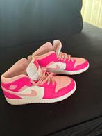 AIR JORDAN 1 MID "FIERCE PINK"(GS) maat 40, Kleding | Dames, Schoenen, Nike, Ophalen of Verzenden, Roze, Sneakers of Gympen