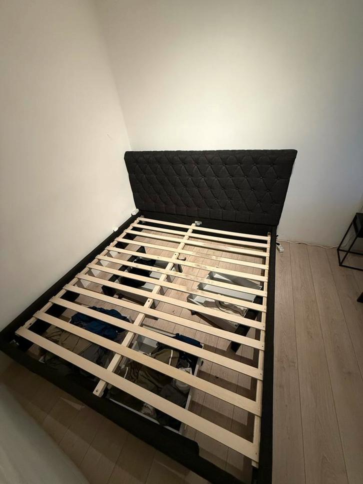 Tweepersoonsbed 180x200 met 4 laden, Huis en Inrichting, Slaapkamer | Bedden, Gebruikt, Tweepersoons, 180 cm, 200 cm, Stof, Zwart